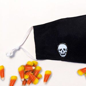 High Quality Face Mask in Black with Skull patch